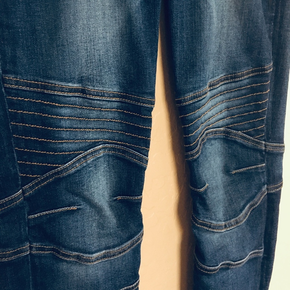 Miss Me Vintage Skinny Moto 29 Embroidered Stretch